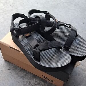 Teva Black Strapped Outdoor Sandals